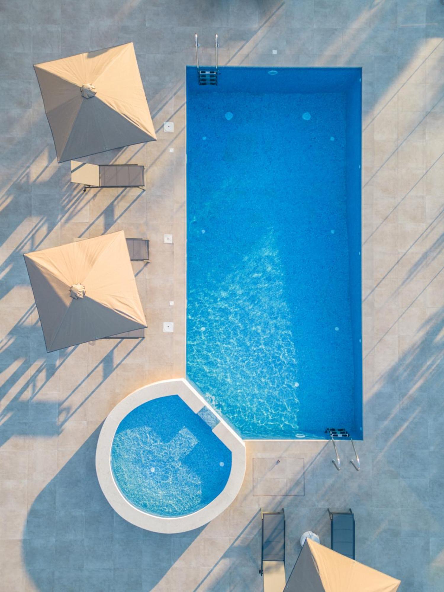 Esthisea Suites Каламата Екстер'єр фото