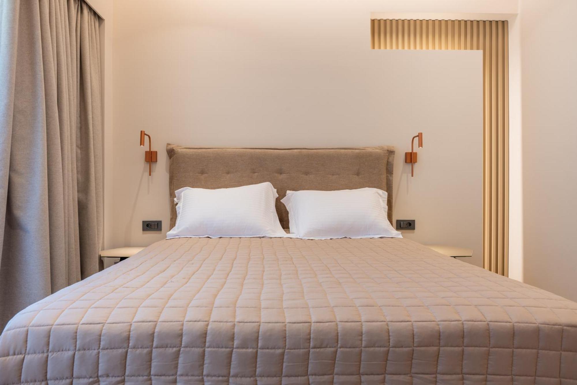 Esthisea Suites Каламата Екстер'єр фото