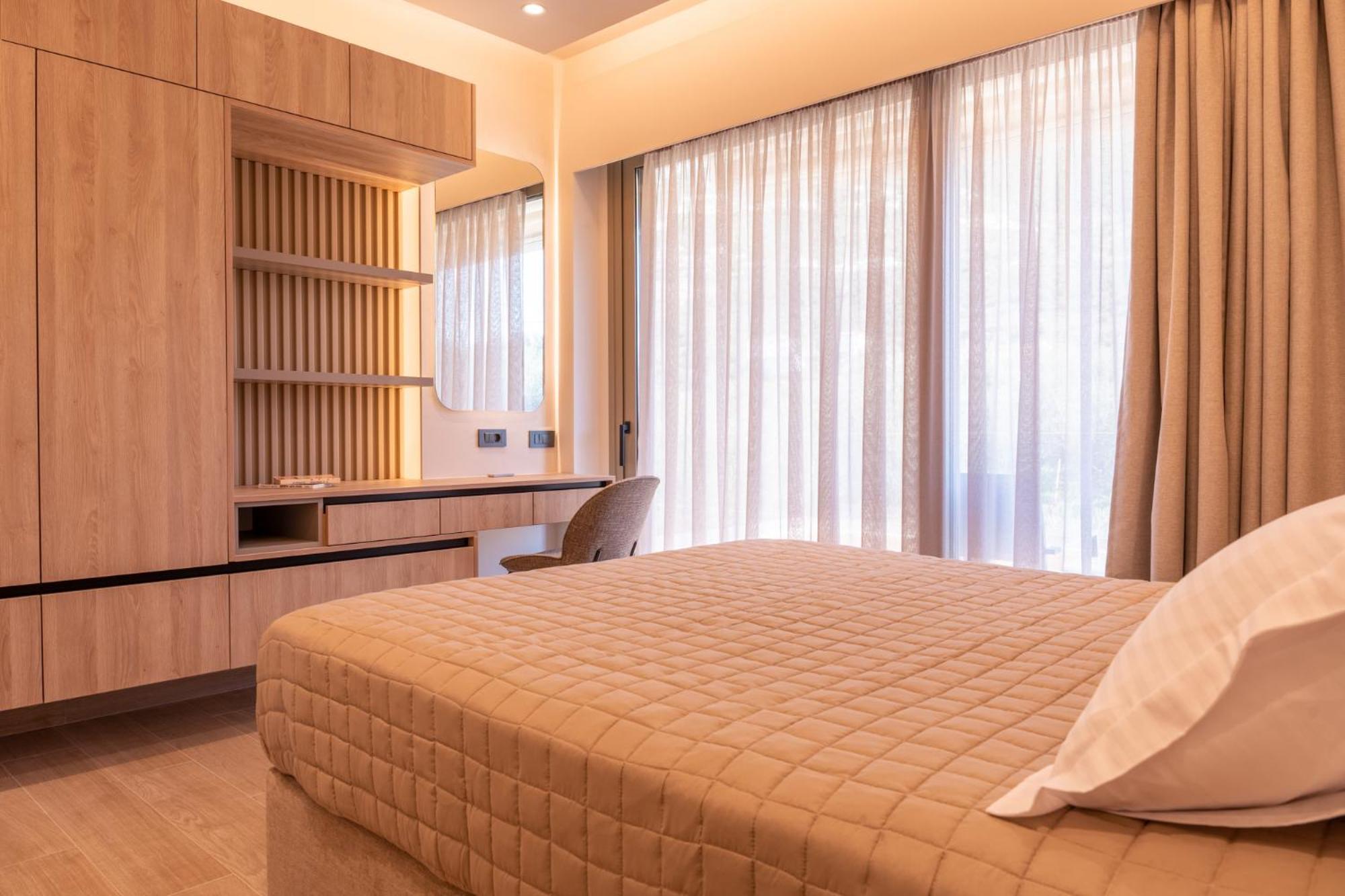 Esthisea Suites Каламата Екстер'єр фото